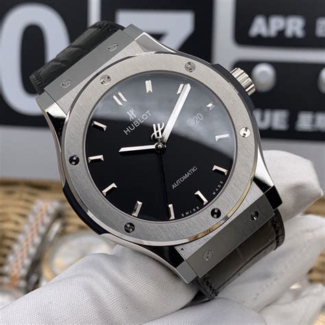 đồng hồ hublot.